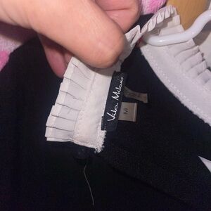 Vera Modena Black and White Pleated Top